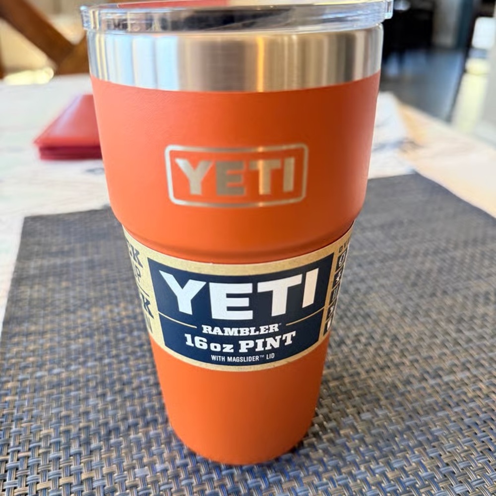 YETI Rambler 16oz Pint in Bold Orange